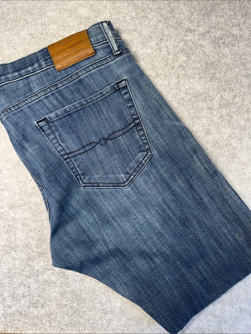 Lucky Brand Men’s 110 Skinny Straight Jeans - Medium Blue Wash — Size 34